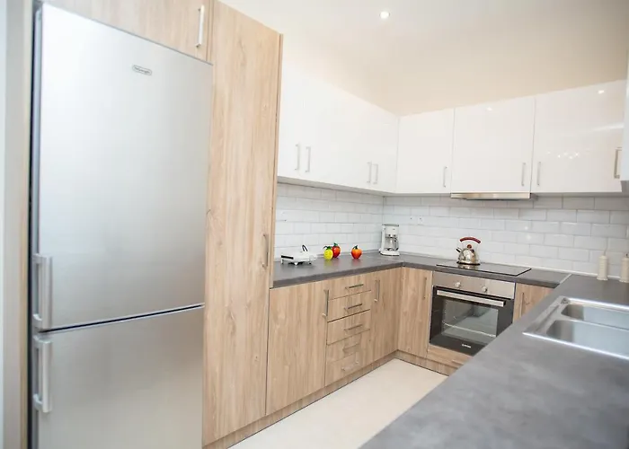 Rhodes Marine House * Rhodes City